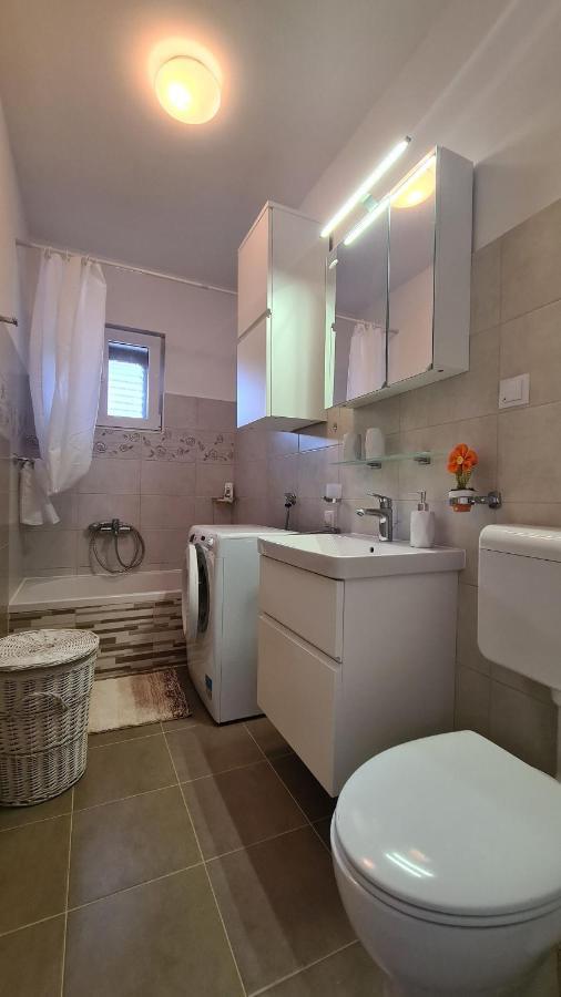 Apartment Antonia Stari Grad  Extérieur photo