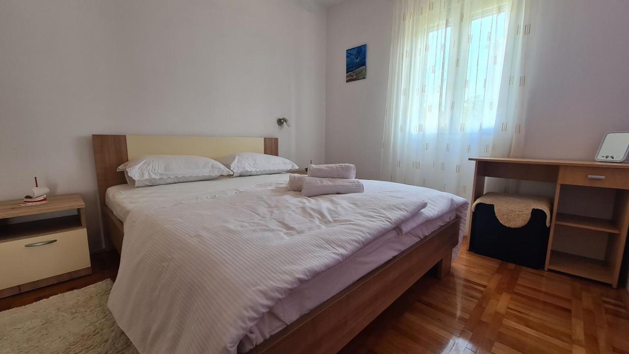 Apartment Antonia Stari Grad  Extérieur photo